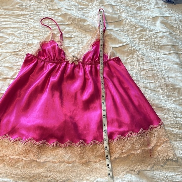 VICTORIA’S SECRET satin babydoll style camisole tank top lace trimmed hot pink M - Picture 9 of 9